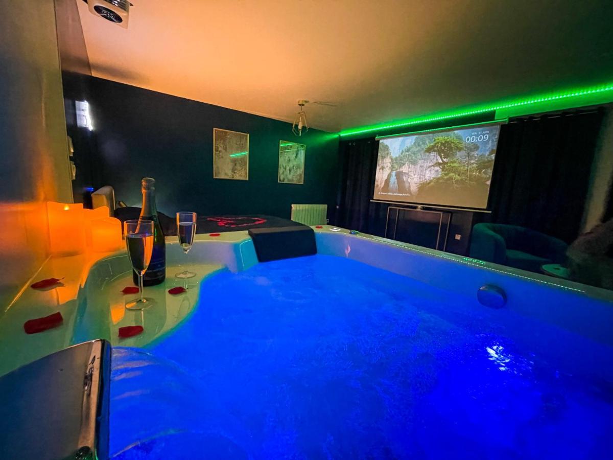 Spa Sous Les Etoiles - Cinema - Netflix - Parking - Gare Amiens Exteriér fotografie